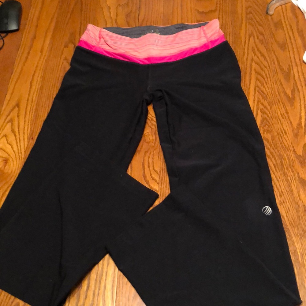 Athletic pants